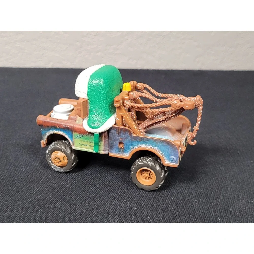 Mattel Disney Pixar Cars Whee-Hoo Winter Mater Die-cast Vehicle 1:55 Scale